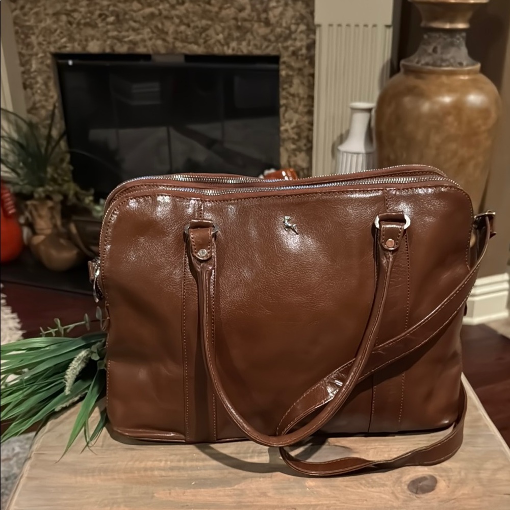 ASHWOOD Purse Brown Leather Purse W/Adjustable or Removable Strap. EUC